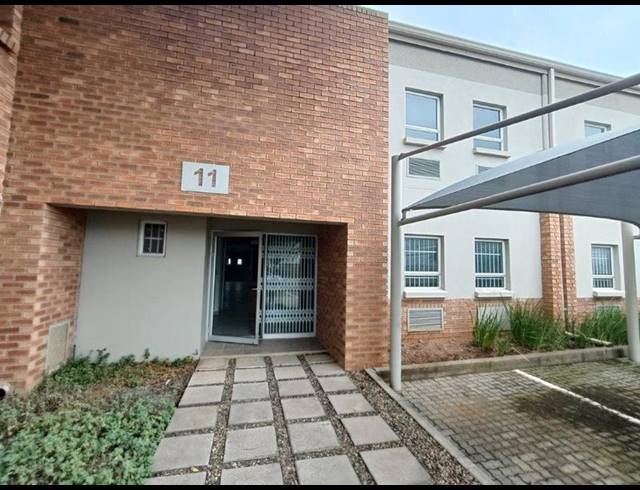 INDUSTRIAL PROPERTY TO RENT IN STORMILL